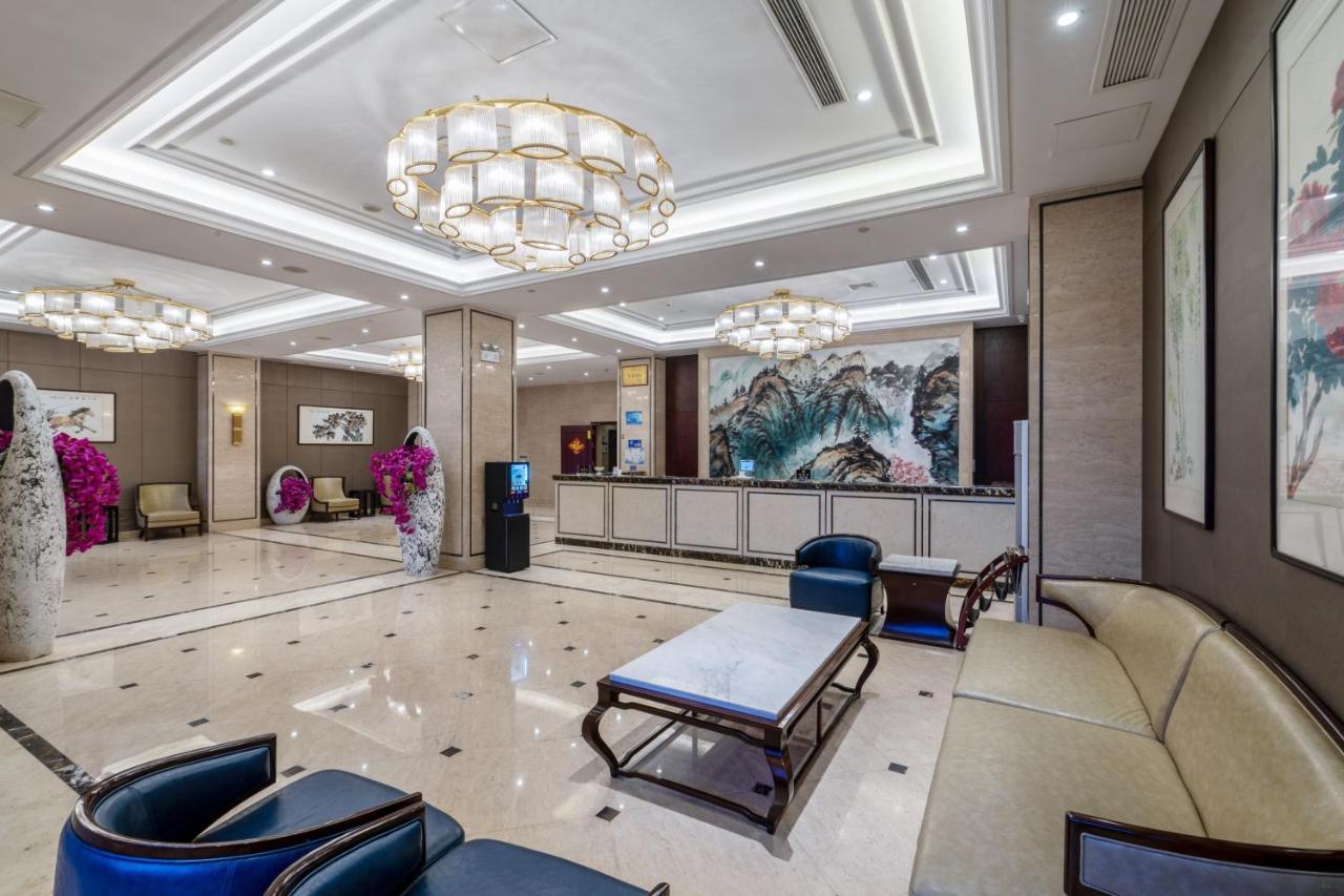Huzhou Wealth Hotel Esterno foto