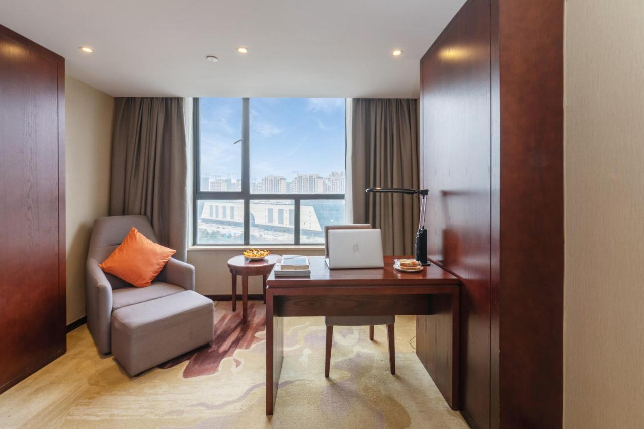 Huzhou Wealth Hotel Esterno foto