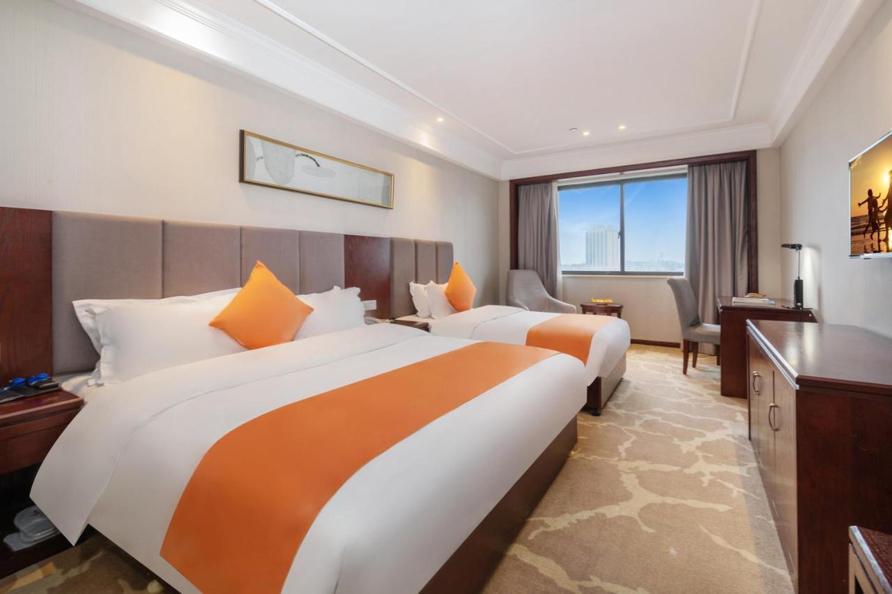 Huzhou Wealth Hotel Esterno foto