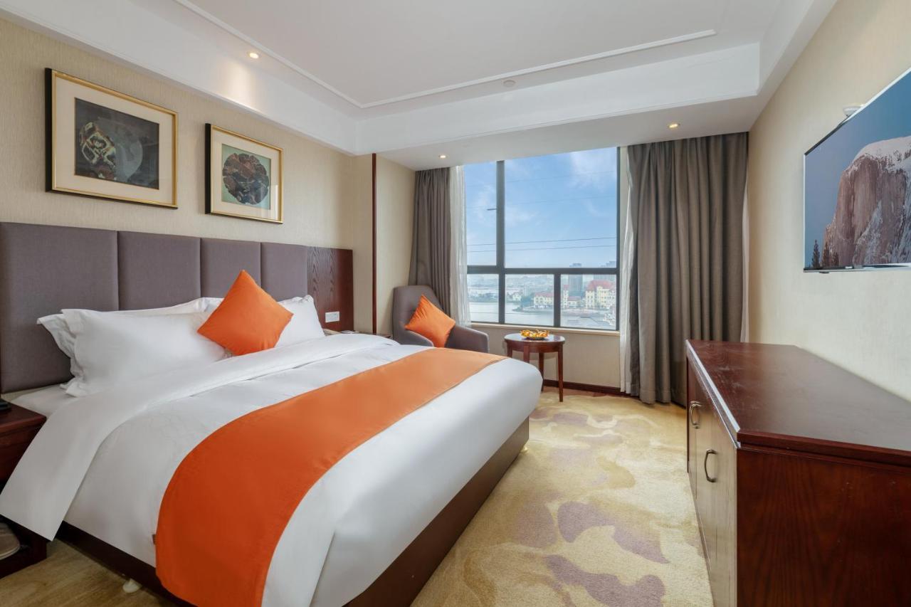 Huzhou Wealth Hotel Esterno foto