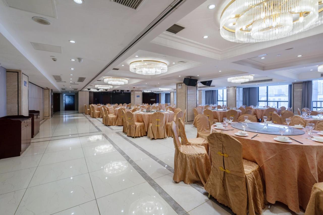 Huzhou Wealth Hotel Esterno foto