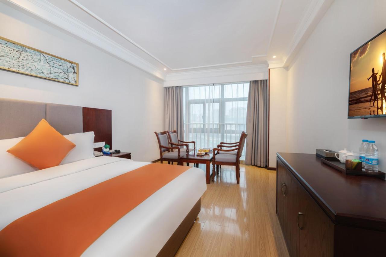 Huzhou Wealth Hotel Esterno foto