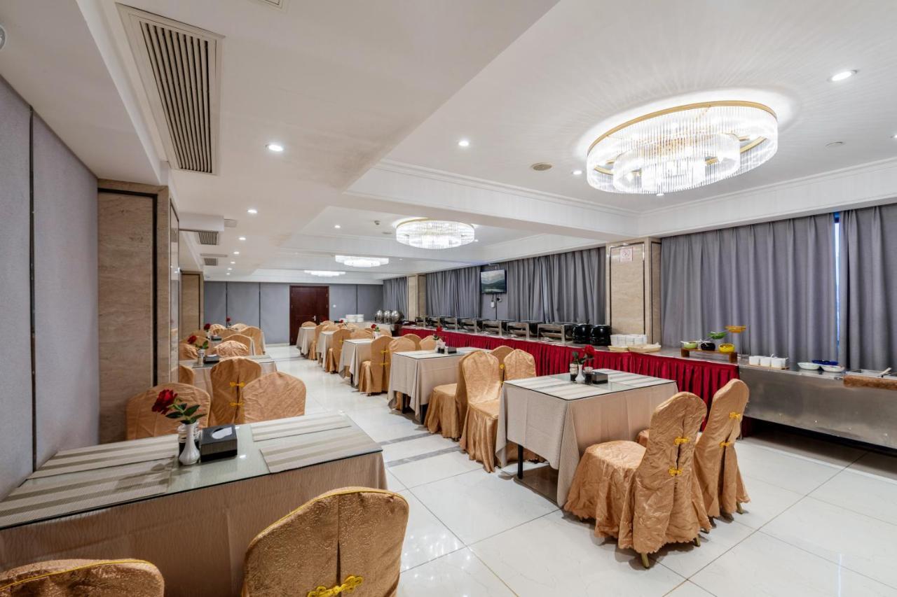 Huzhou Wealth Hotel Esterno foto