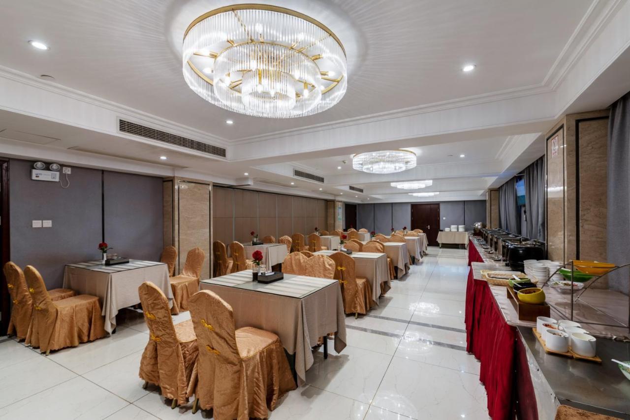 Huzhou Wealth Hotel Esterno foto